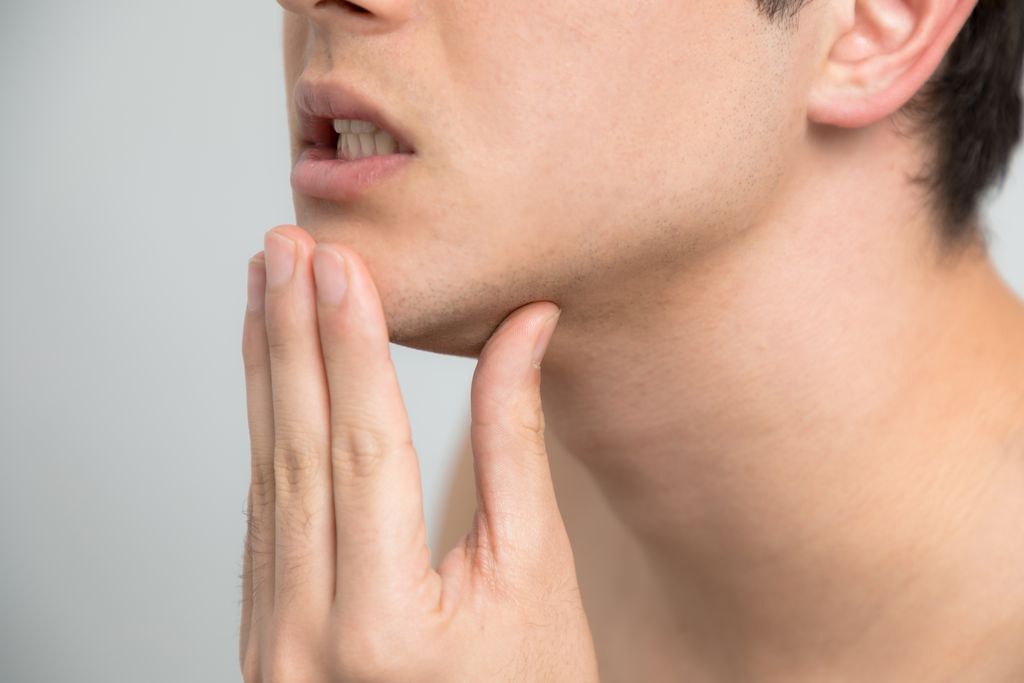 歯ぎしり・食いしばり